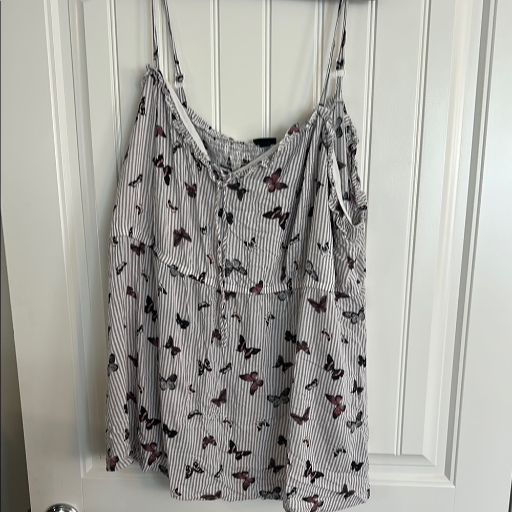 Torrid Relaxed Gray and White Camisole with Tie Front